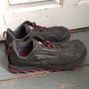 Altra Lone Peak 4 trail runner women’s 10.5